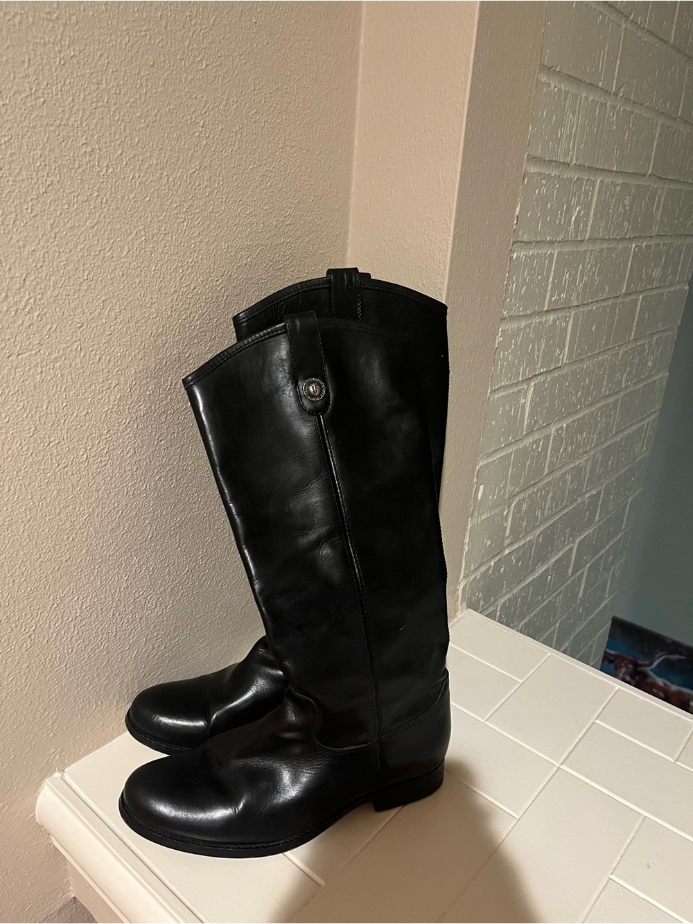 Frye Melissa Button Boot Size 8